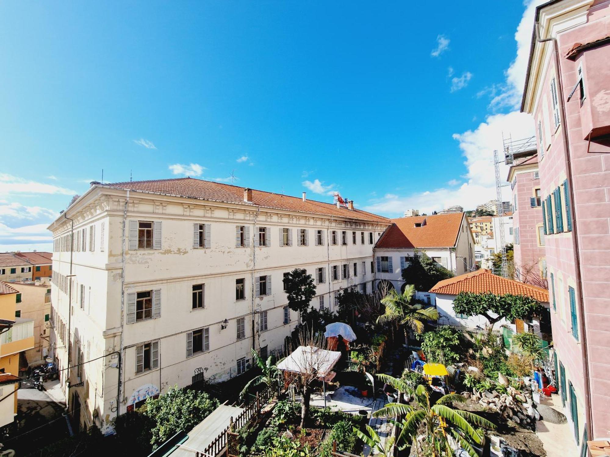Homeholidaysanremo - Classic Bagian luar foto